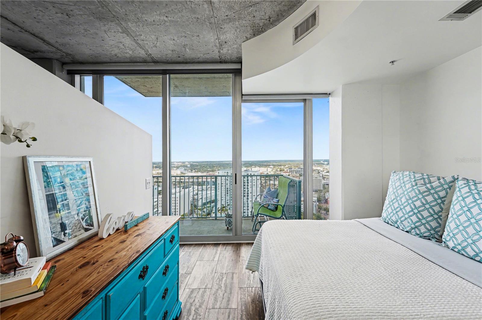 SKYPOINT A CONDO - Residential