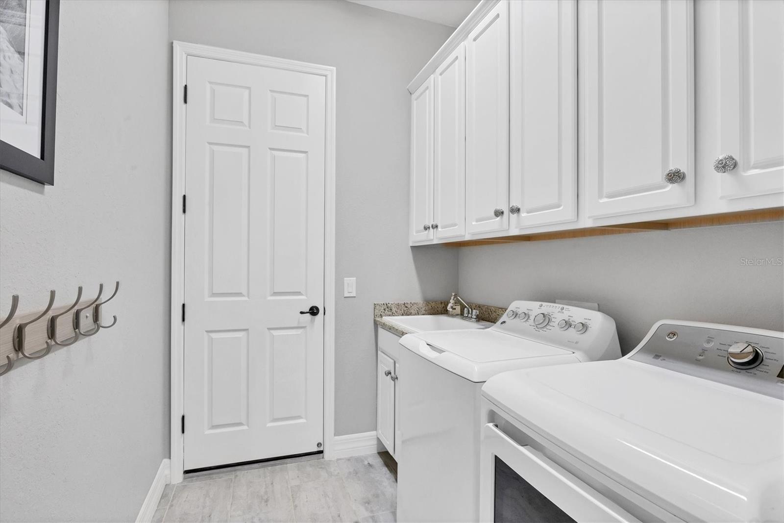 GRAN PARADISO PH 1 - Residential