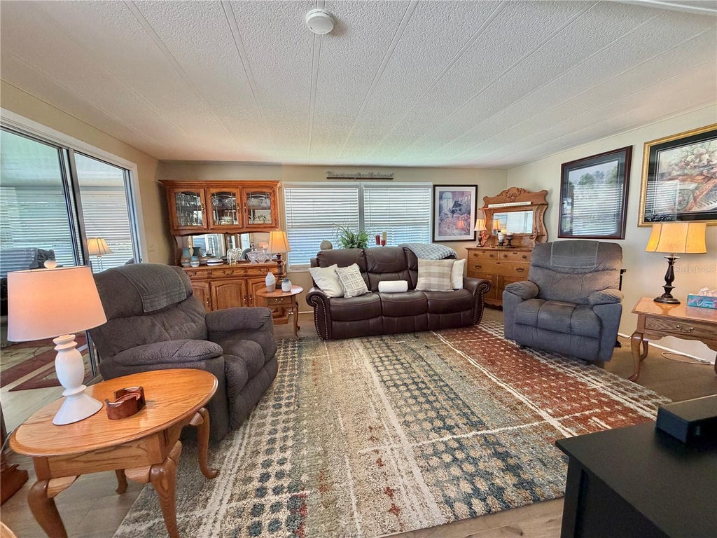 Photo of 131 Bougainvillea Drive, Leesburg, FL 34748 (MLS # G5119353)