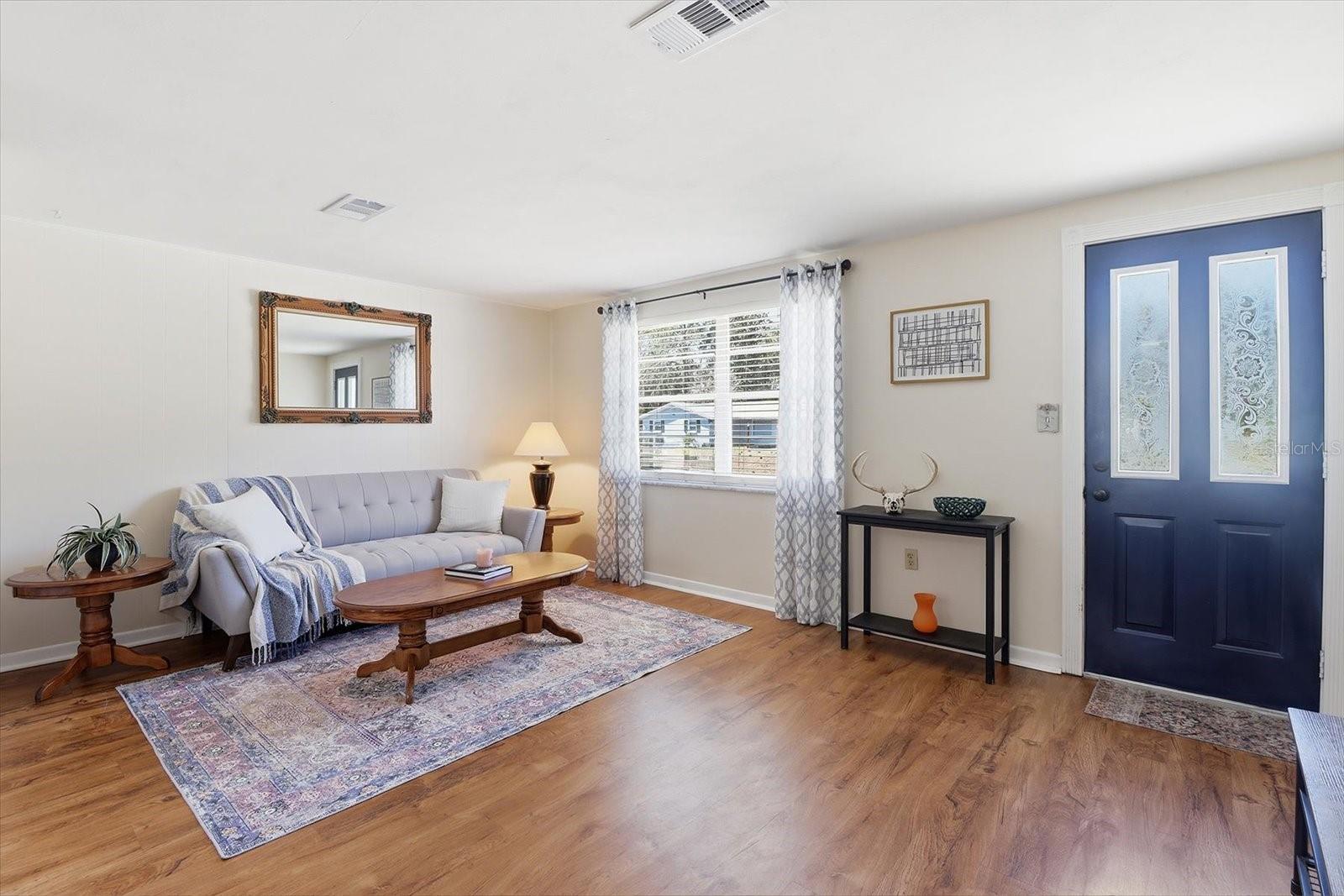 TROPIC TERRACE - Residential