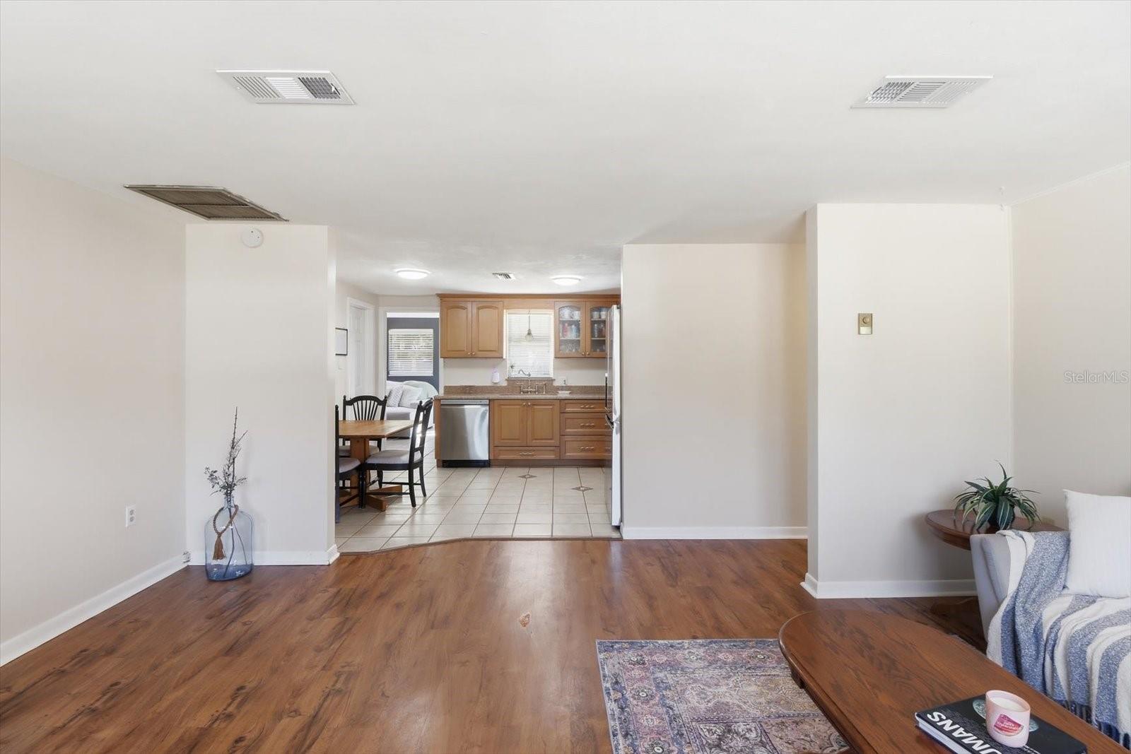 TROPIC TERRACE - Residential