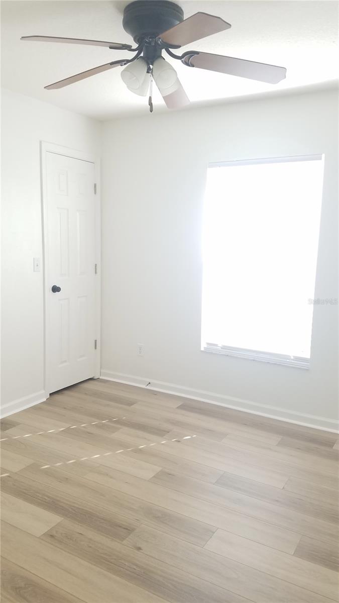 COURT SQUARE - Residential