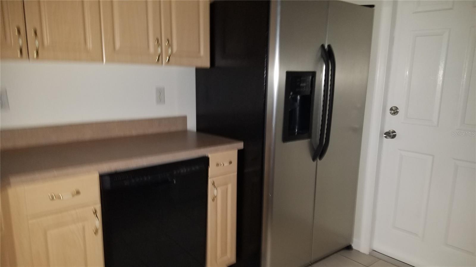 COURT SQUARE - Residential