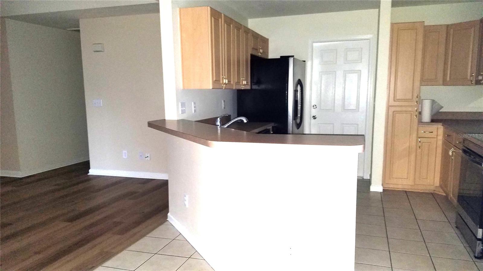 COURT SQUARE - Residential