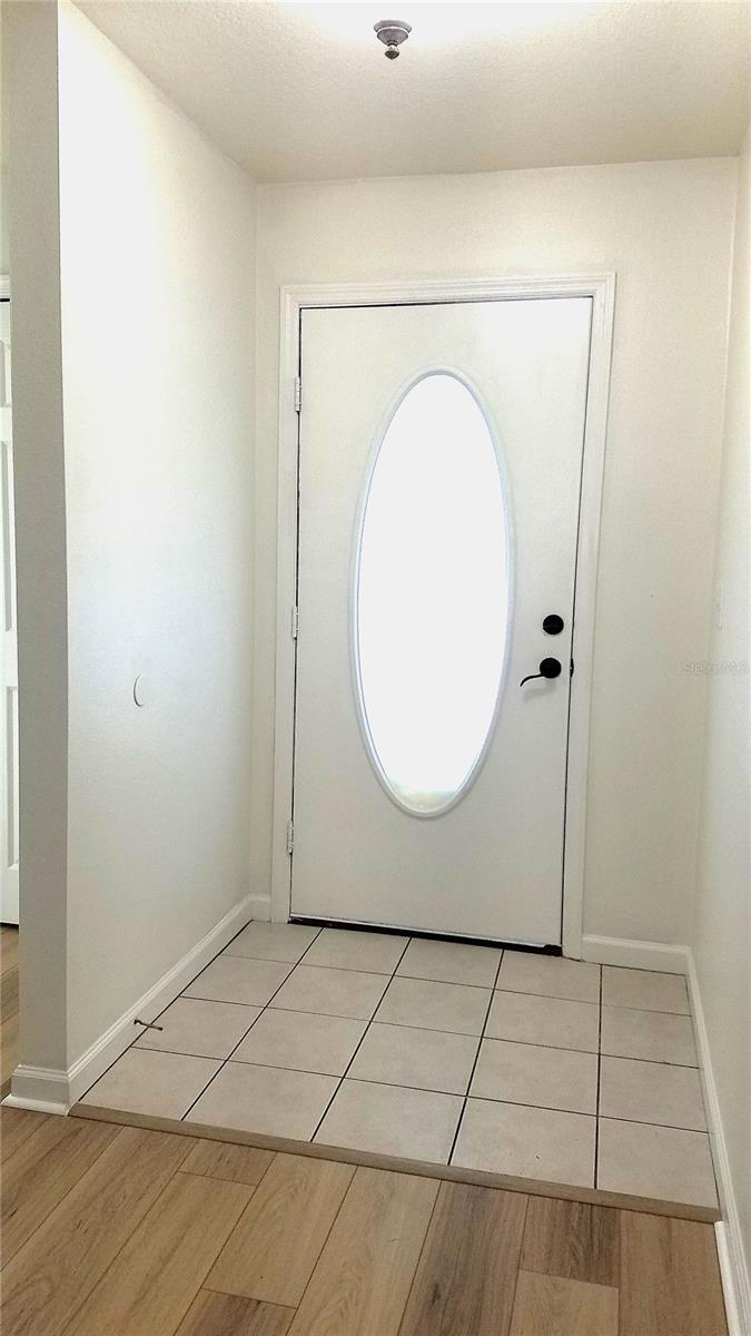 COURT SQUARE - Residential