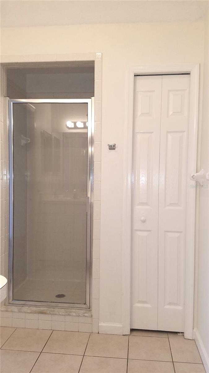 COURT SQUARE - Residential