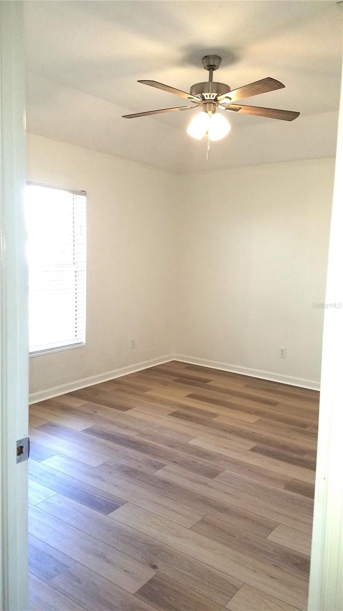 COURT SQUARE - Residential