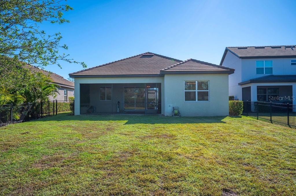 ARBOR GRANDE - Residential