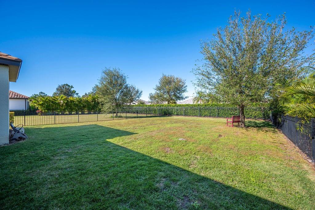 ARBOR GRANDE - Residential