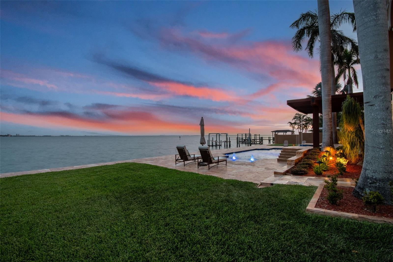 MARINER ESTATES - Residential