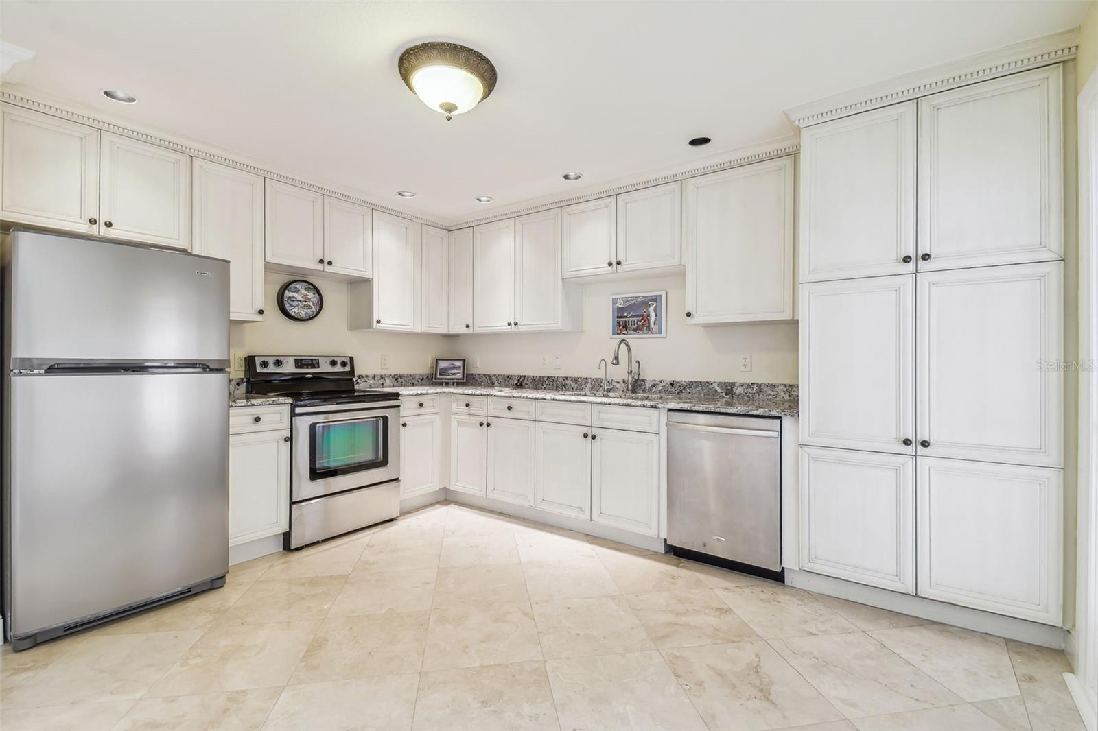 MARINER ESTATES - Residential