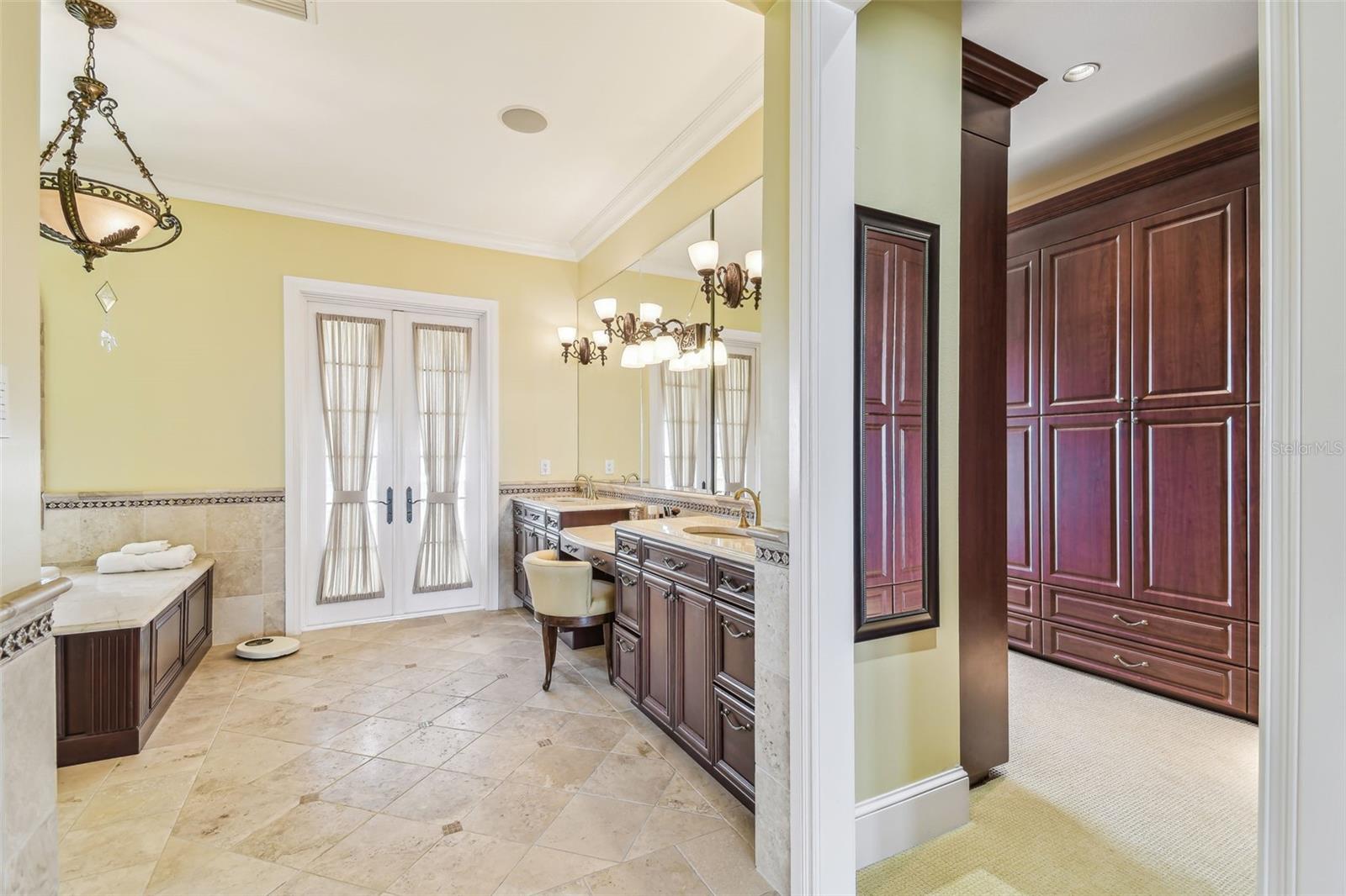 MARINER ESTATES - Residential