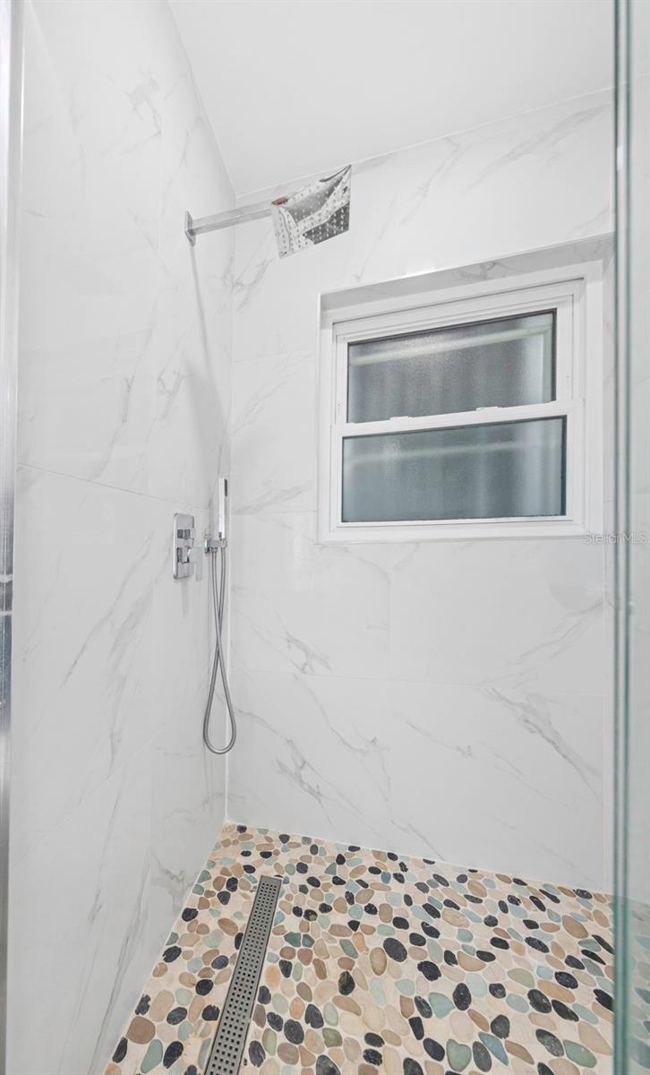 SIRMONS ORANGE BLOSSOM HEIGHTS - Residential