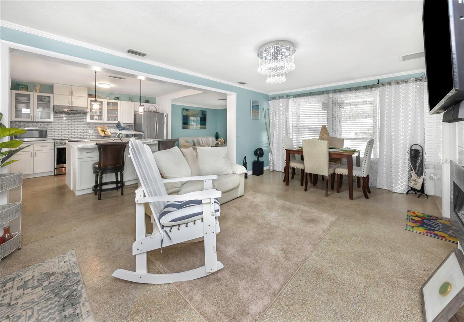 SIRMONS ORANGE BLOSSOM HEIGHTS - Residential