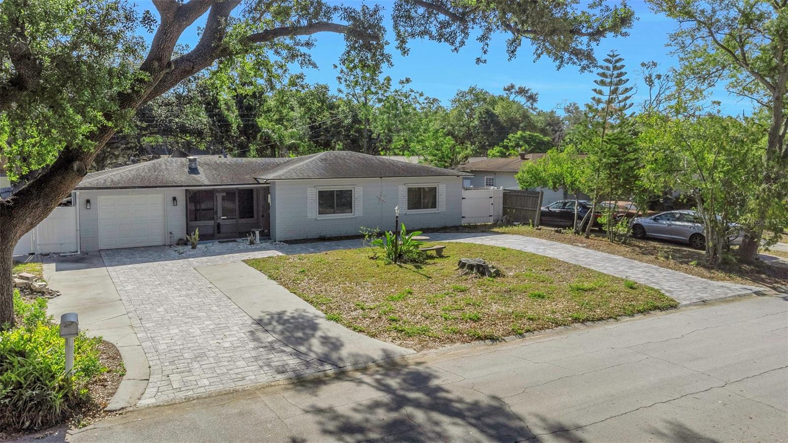 SIRMONS ORANGE BLOSSOM HEIGHTS - Residential