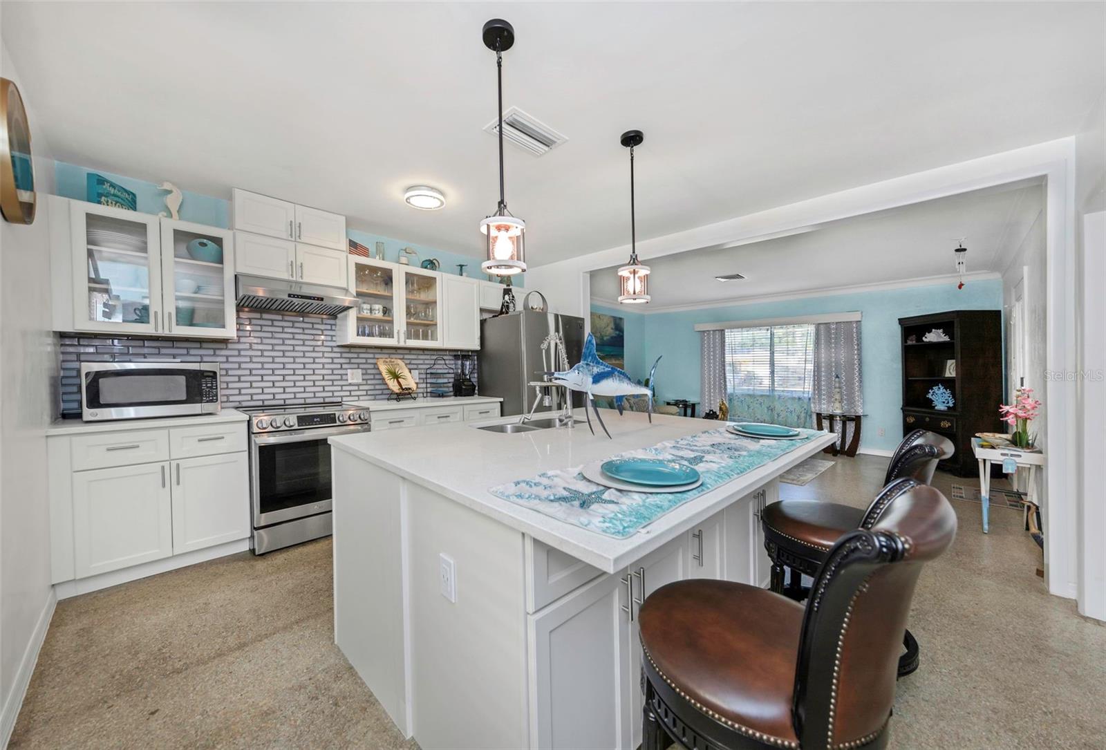 SIRMONS ORANGE BLOSSOM HEIGHTS - Residential