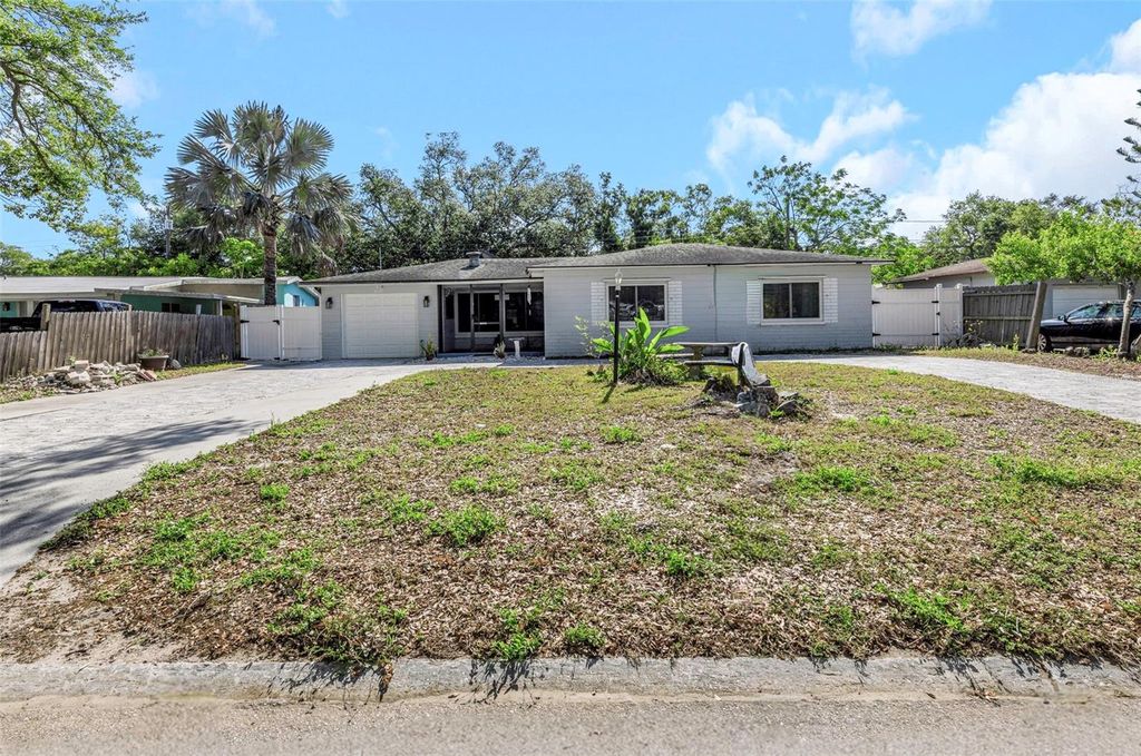 Photo of 2025 Temple Terrace, Clearwater, FL 33764 (MLS # S5148158)