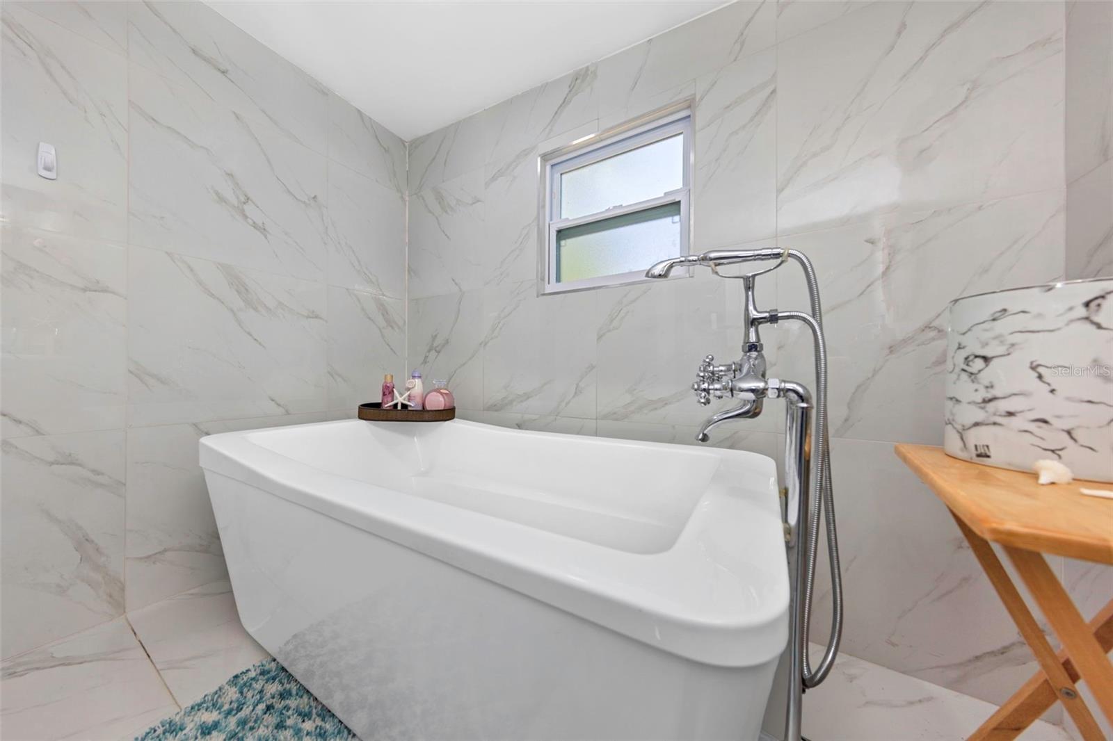 SIRMONS ORANGE BLOSSOM HEIGHTS - Residential