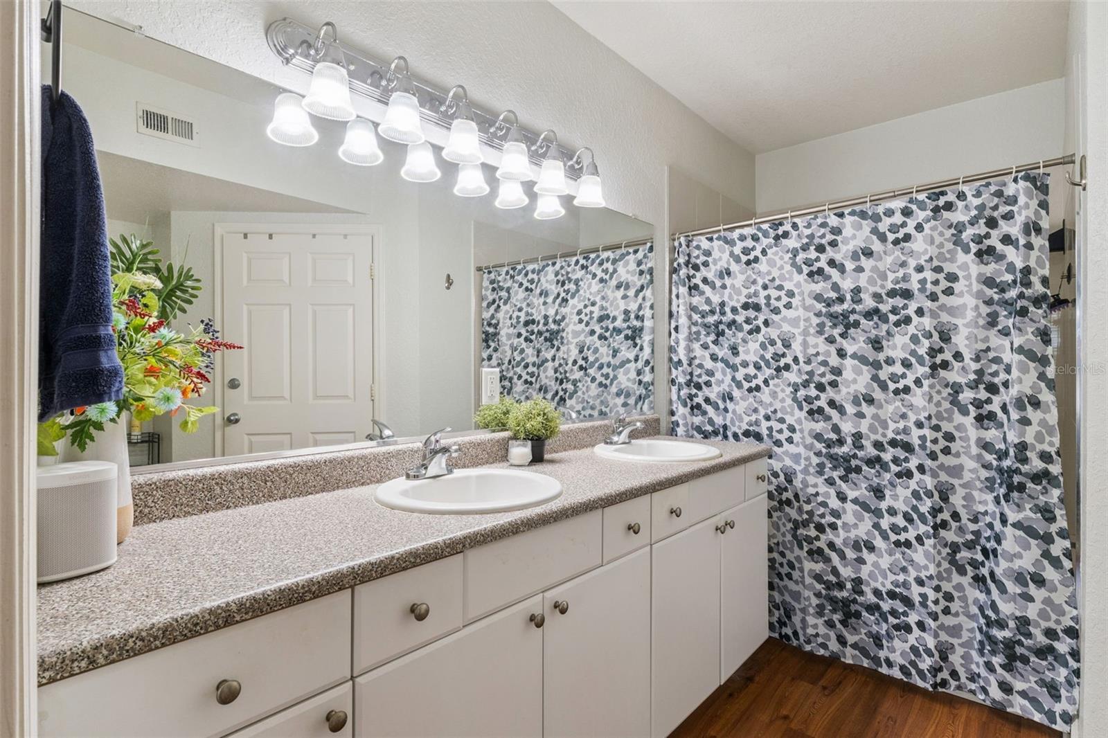 GRANDE DOWNTOWN ORLANDO - Residential