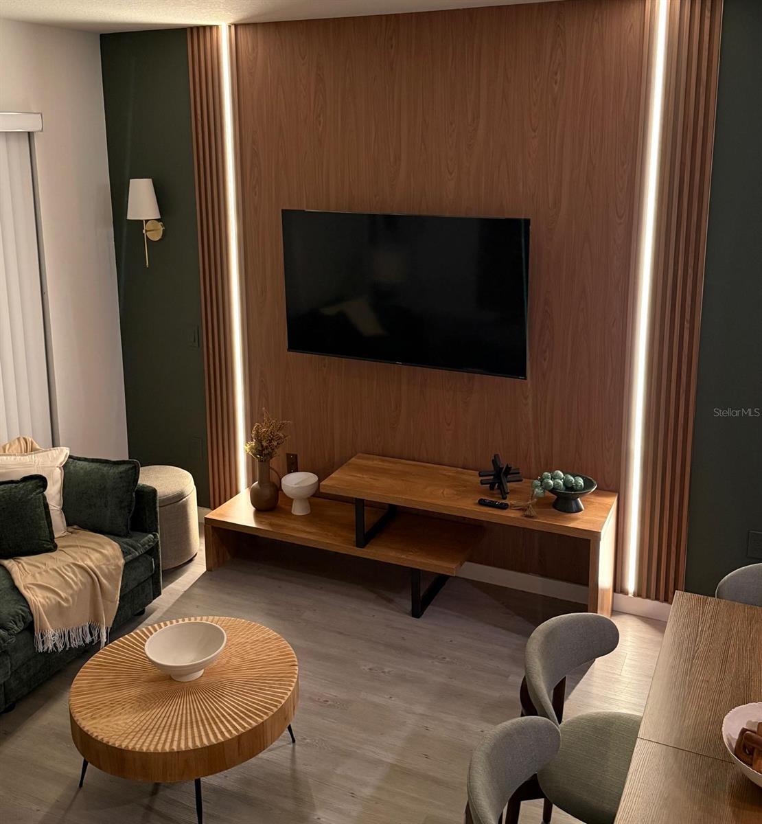 THE HUB AT WESTSIDE - Residential