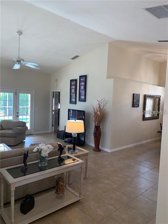 PERIDIA UNIT 4 - Residential Lease