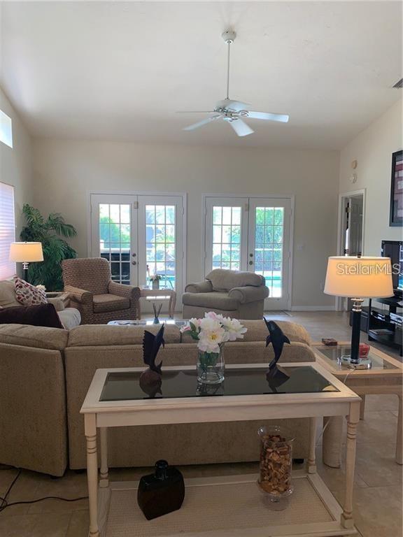 PERIDIA UNIT 4 - Residential Lease