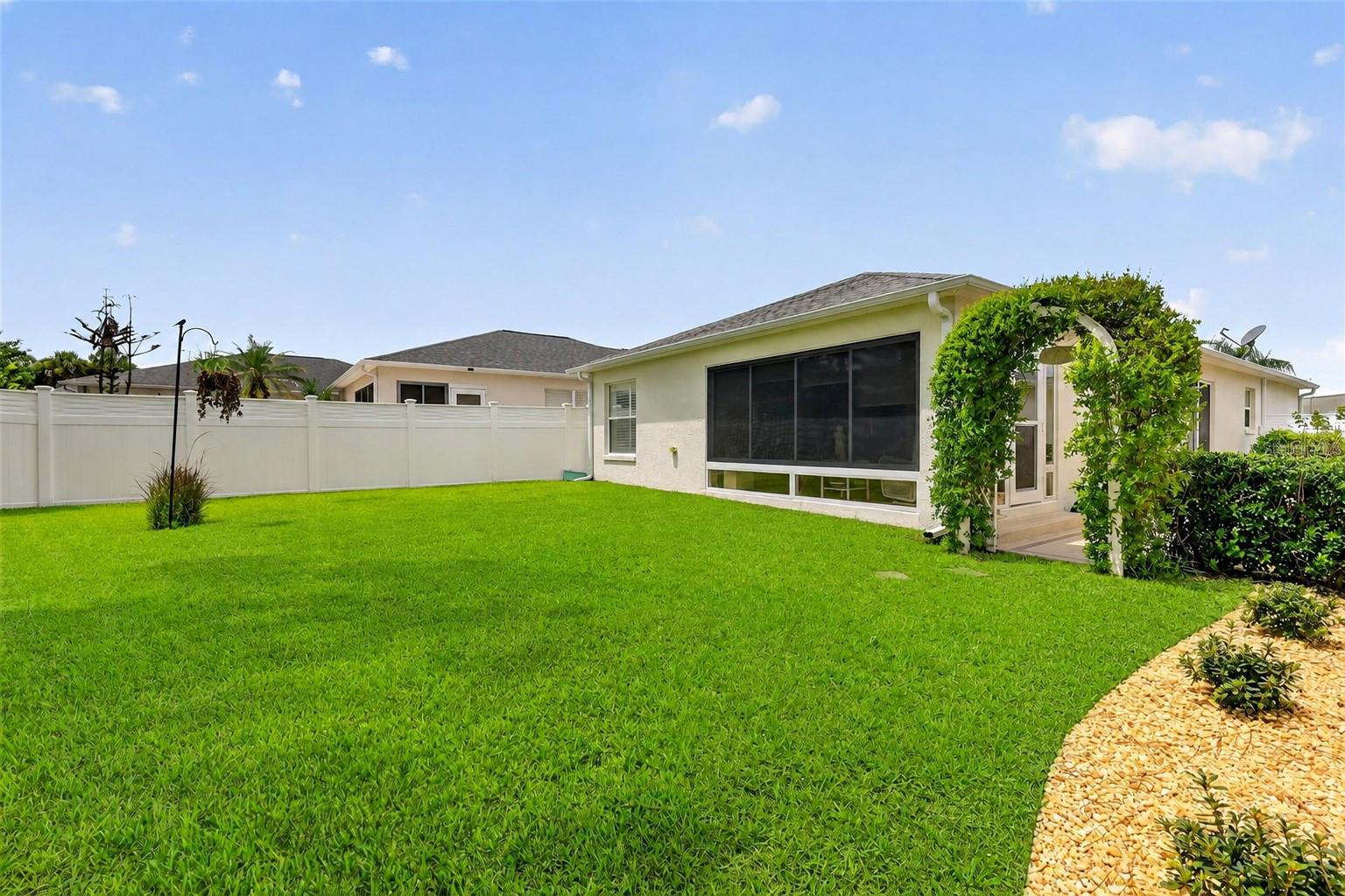1631 SUMMERCHASE LOOP
