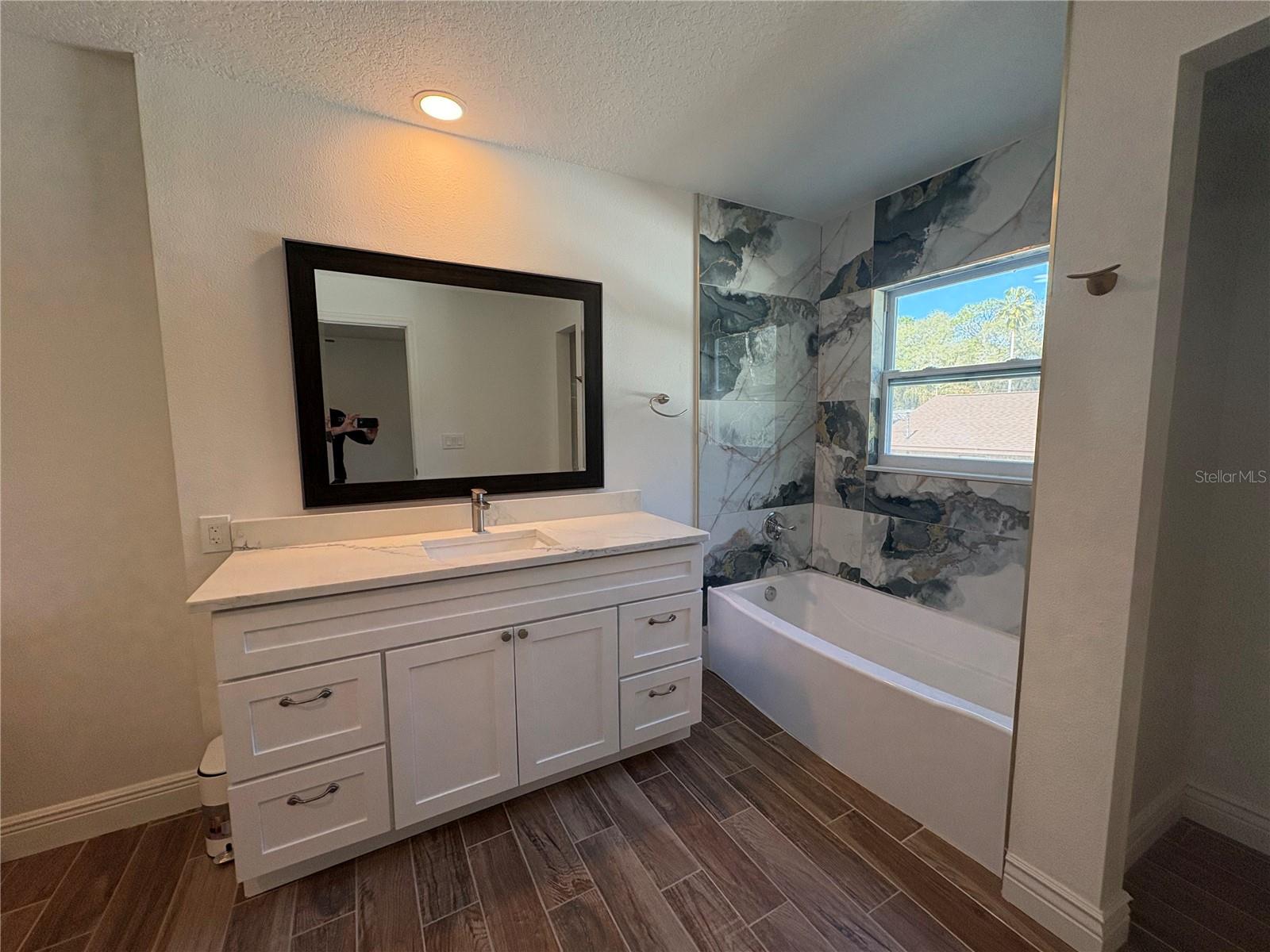 INVERNESS HIGHLANDS WEST - Residential