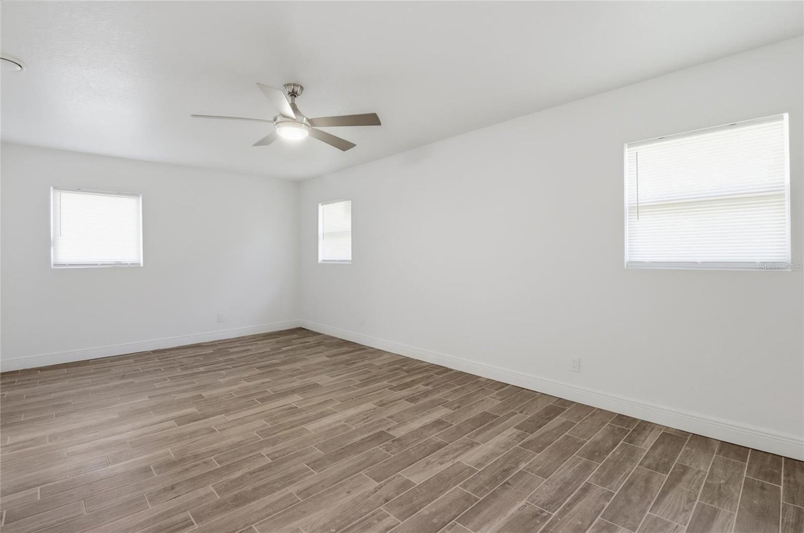 INVERNESS HIGHLANDS WEST - Residential