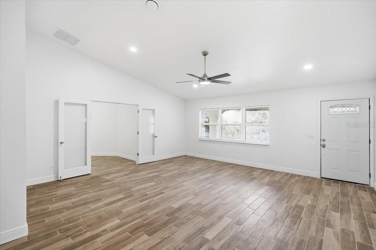 INVERNESS HIGHLANDS WEST - Residential