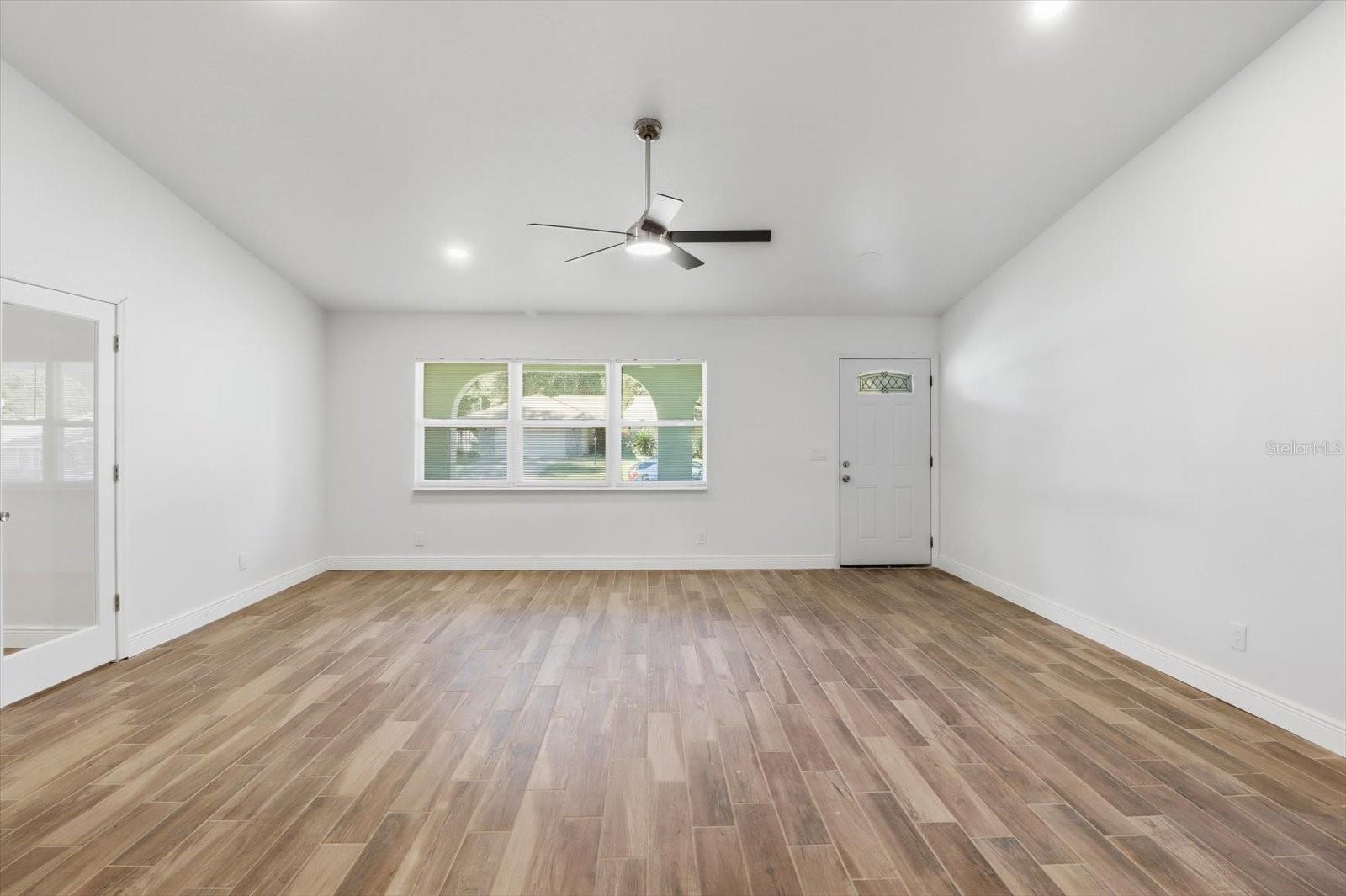 INVERNESS HIGHLANDS WEST - Residential