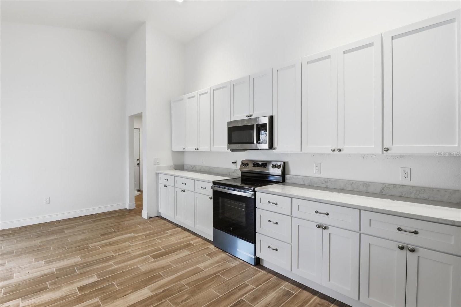 INVERNESS HIGHLANDS WEST - Residential