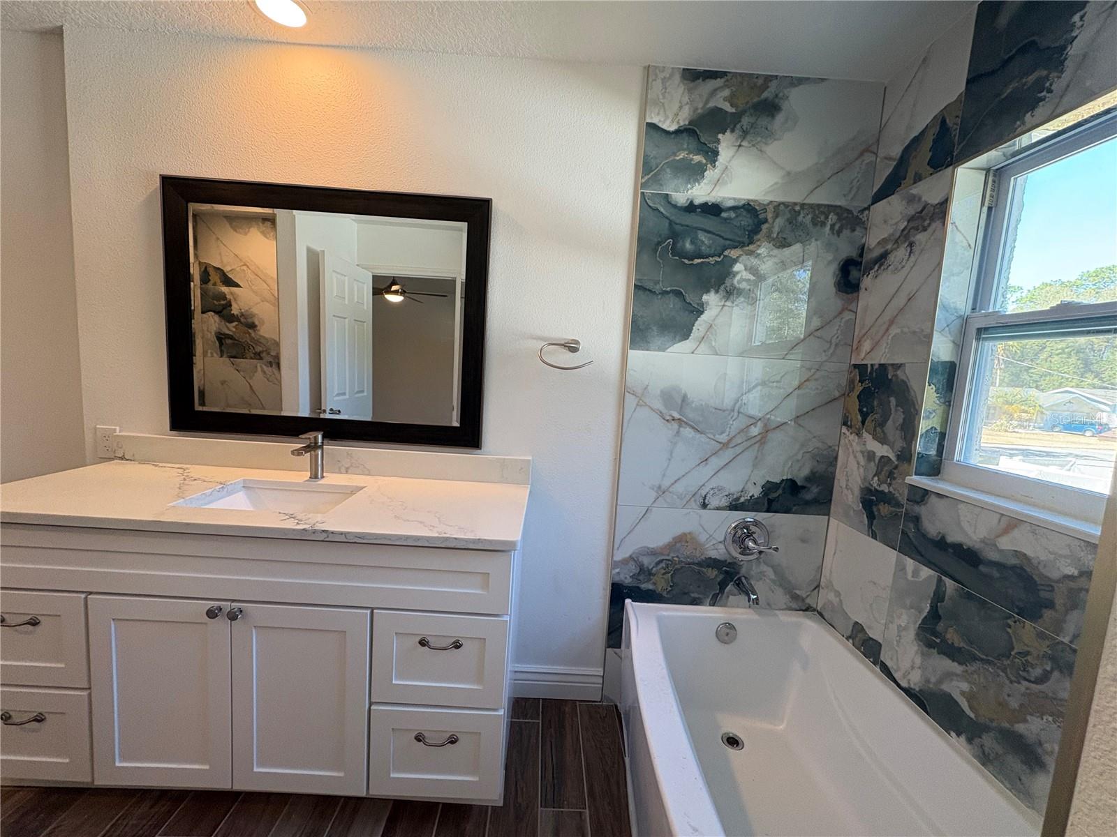 INVERNESS HIGHLANDS WEST - Residential