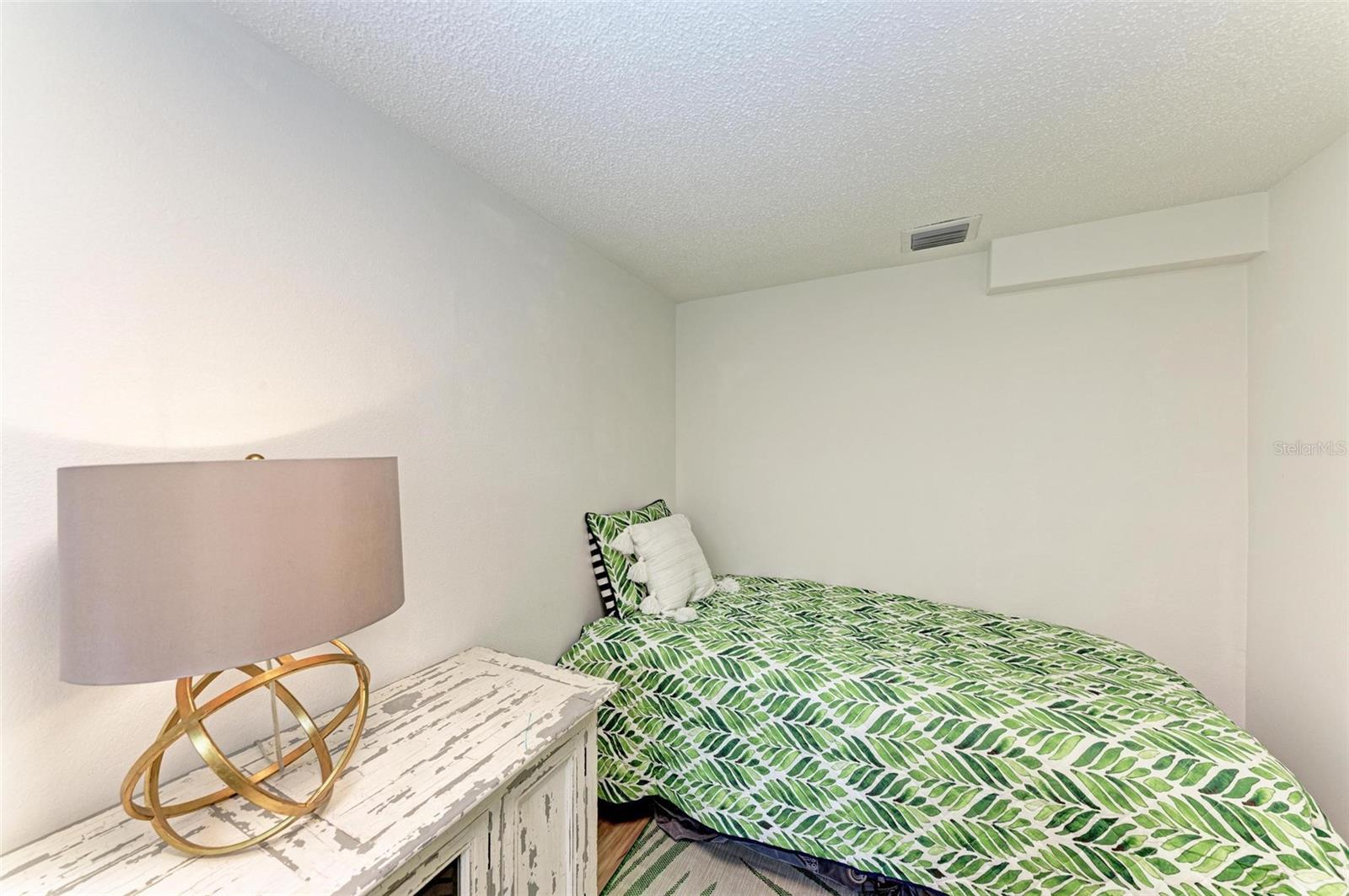 TURTLE BAY SEC 1 - Residential Lease