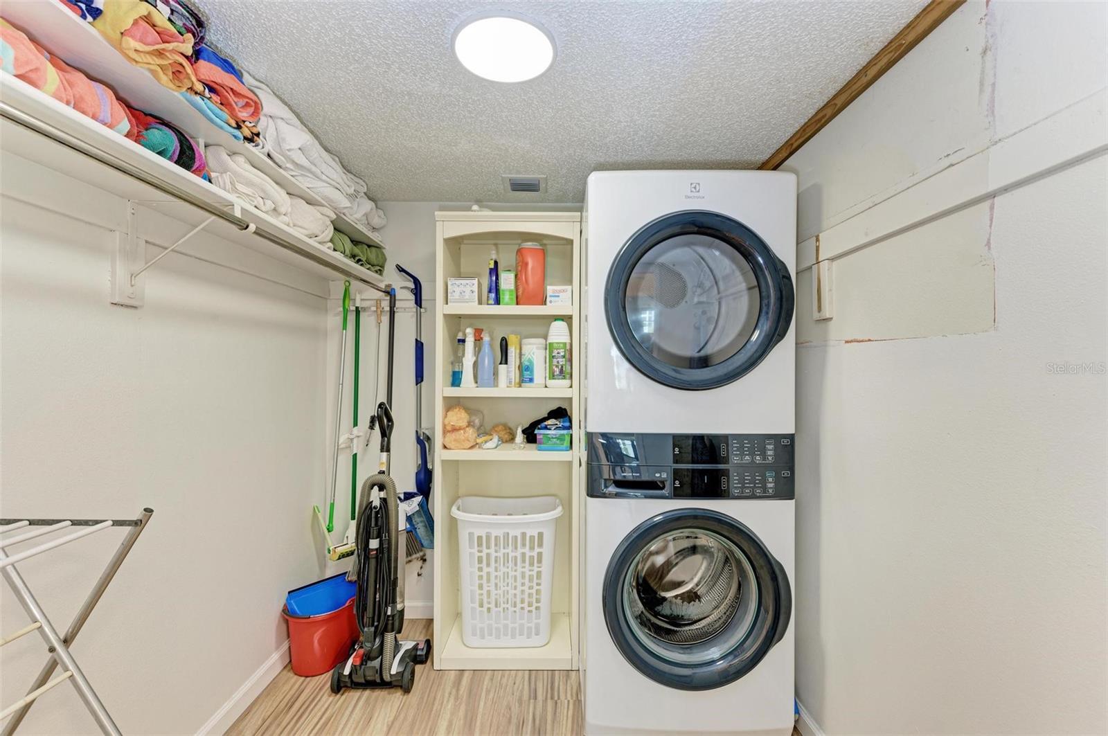 TURTLE BAY SEC 1 - Residential Lease
