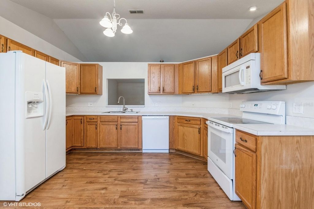 Photo of 694 Park Valley Circle, Minneola, FL 34715 (MLS # O6395283)