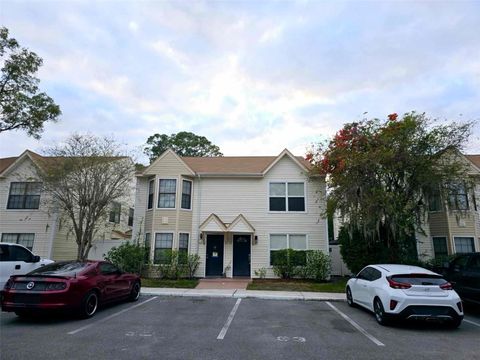 A home in PLANT CITY