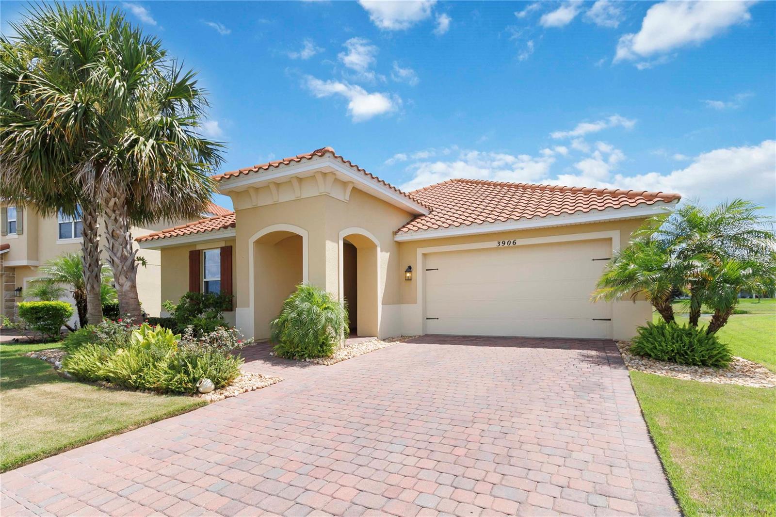 3906 CARRICK BEND DRIVE
