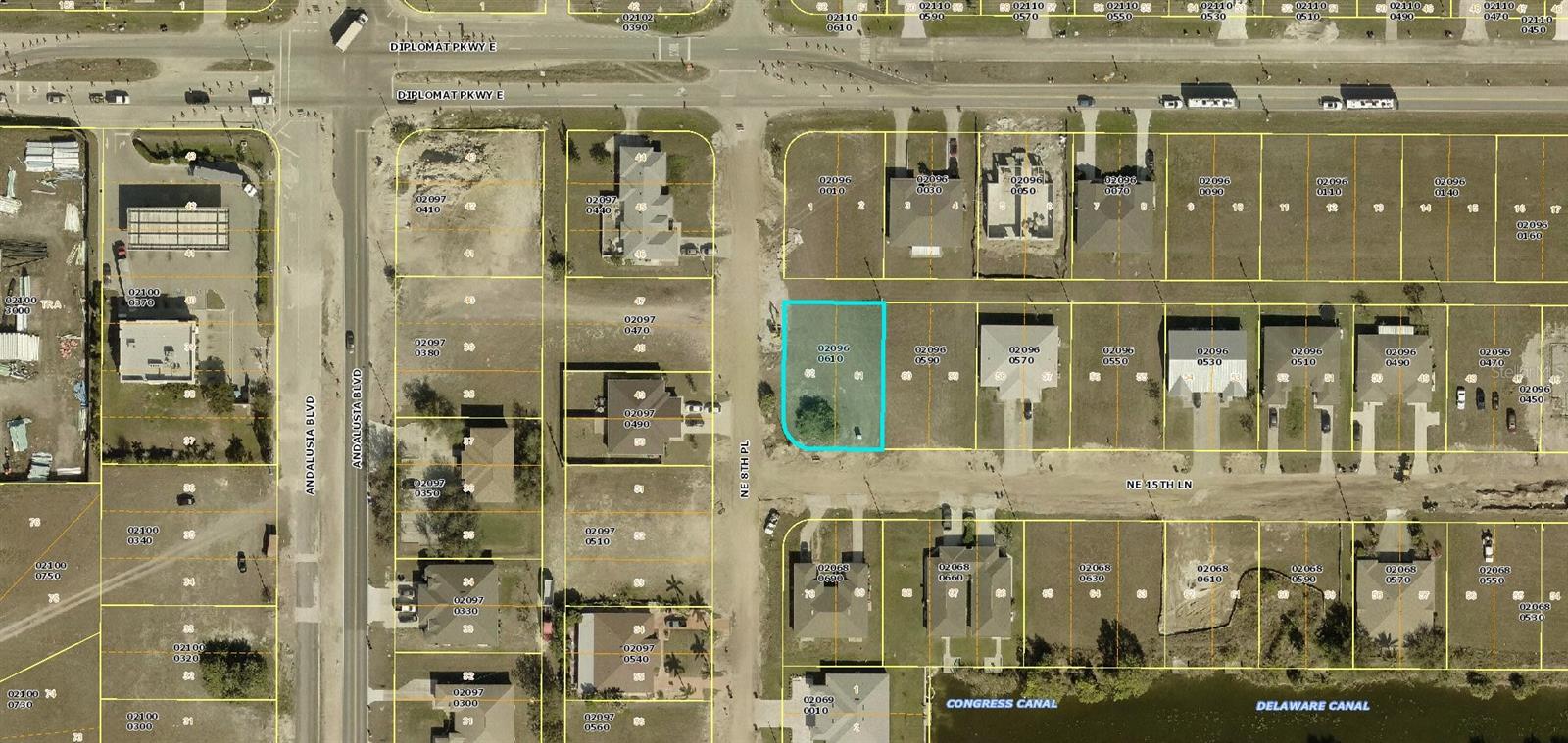 Attention investors and developers: seize this exceptional opportunity! Presenting a duplex lot situated away from main thoroughfares, equipped with access to city water, sewer, and irrigation services in a highly desirable location. The seller also offers three additional duplex lots in close proximity. All four lots are conveniently located near educational institutions, dining establishments, and shopping centers, as well as a variety of family-friendly activities. Whether you choose to acquire one lot or all four, do not overlook this remarkable investment prospect.