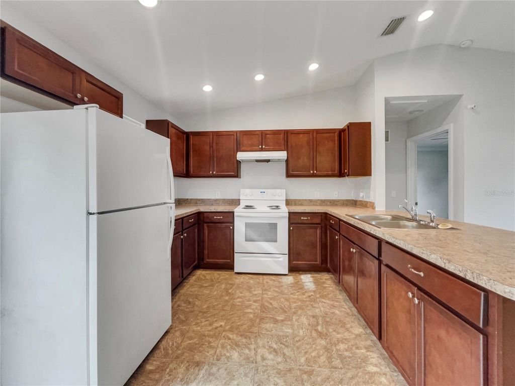 Photo of 1304 E Carolina Avenue, Deland, FL 32724 (MLS # O6368376)