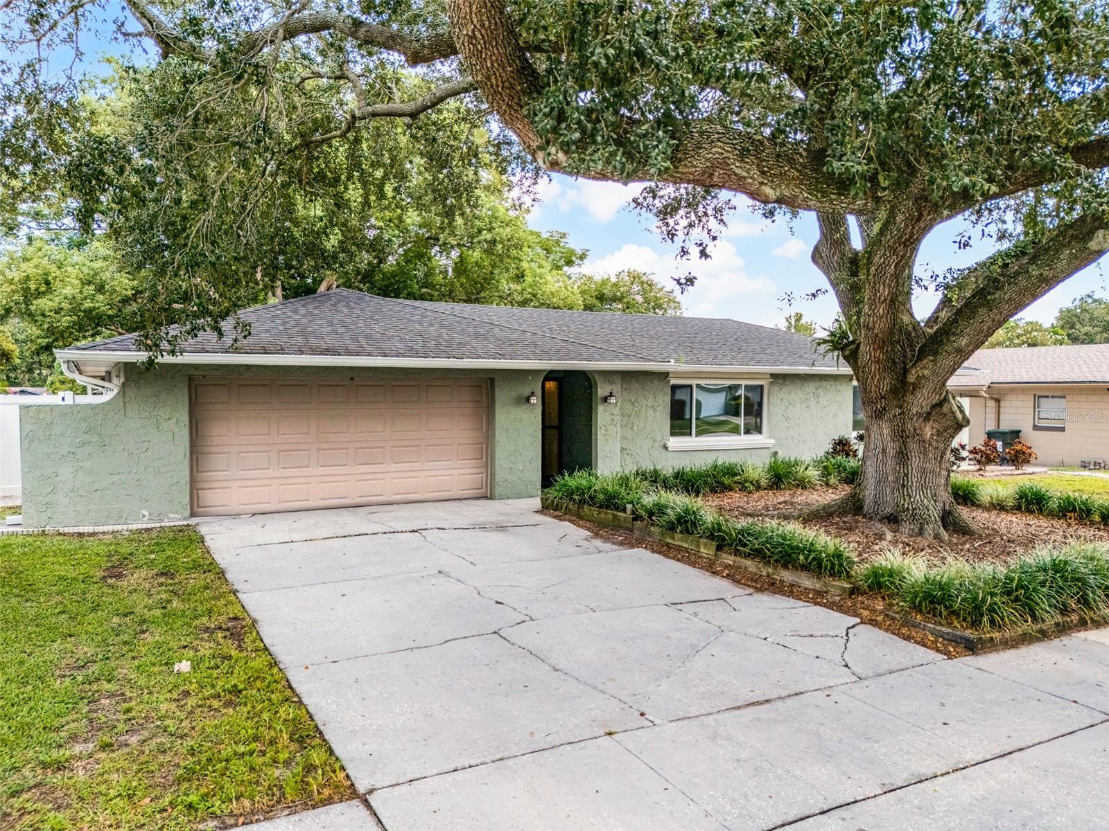 618 ALDAMA COURT