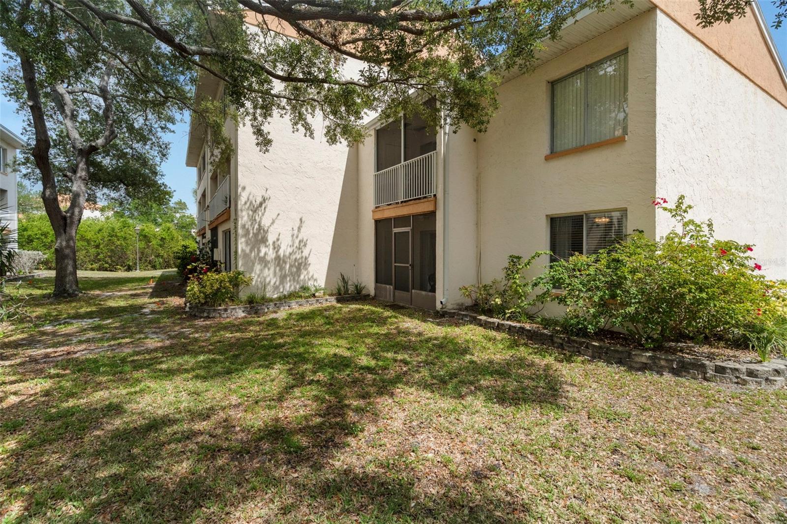 PINE RUSH VILLAS CONDO - Residential