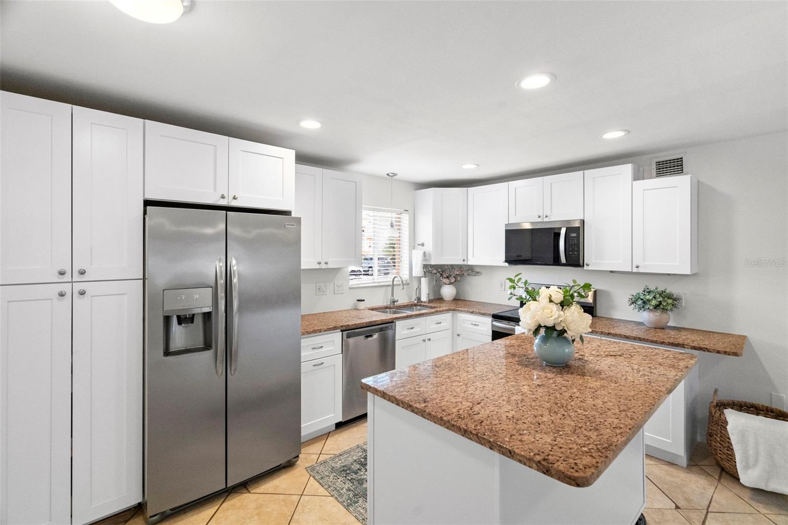 PINE RUSH VILLAS CONDO - Residential
