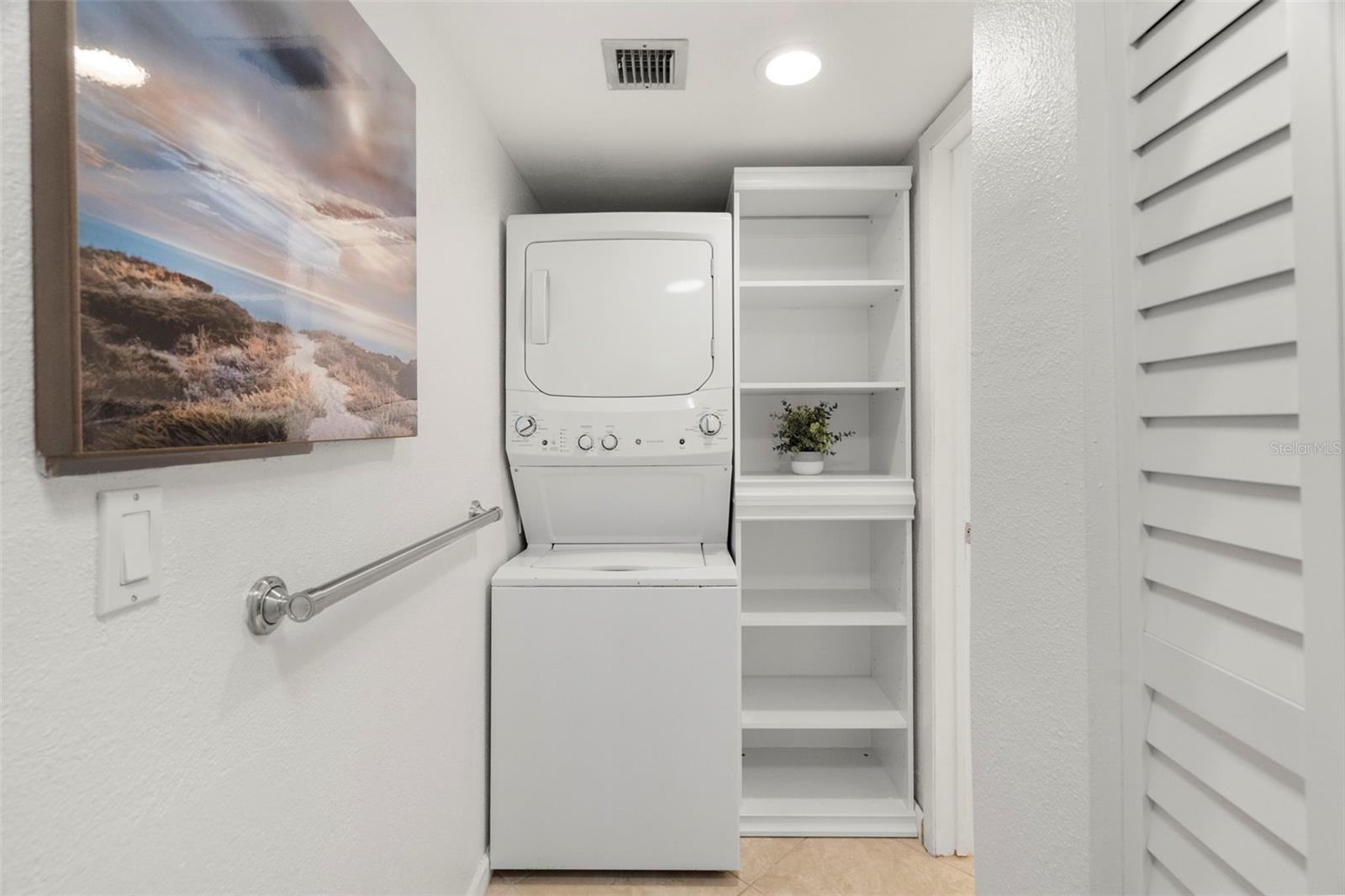 PINE RUSH VILLAS CONDO - Residential