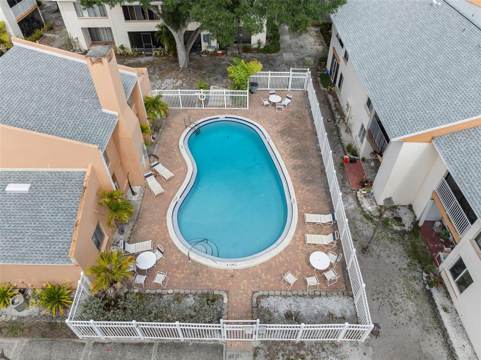 PINE RUSH VILLAS CONDO - Residential