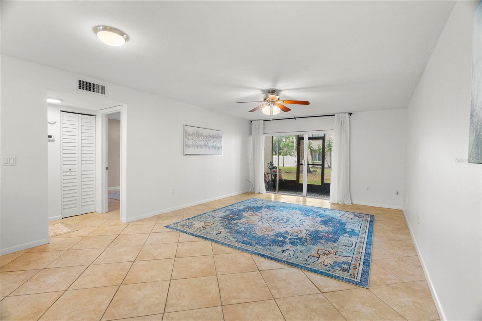 PINE RUSH VILLAS CONDO - Residential
