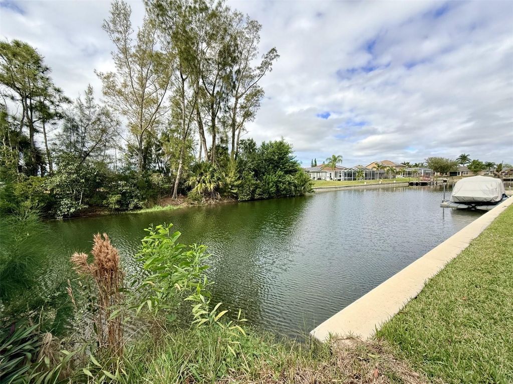 Photo of 1414 SW 1st Place, Cape Coral, FL 33991 (MLS # C7516474)