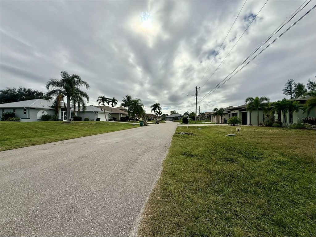 Photo of 1414 SW 1st Place, Cape Coral, FL 33991 (MLS # C7516474)