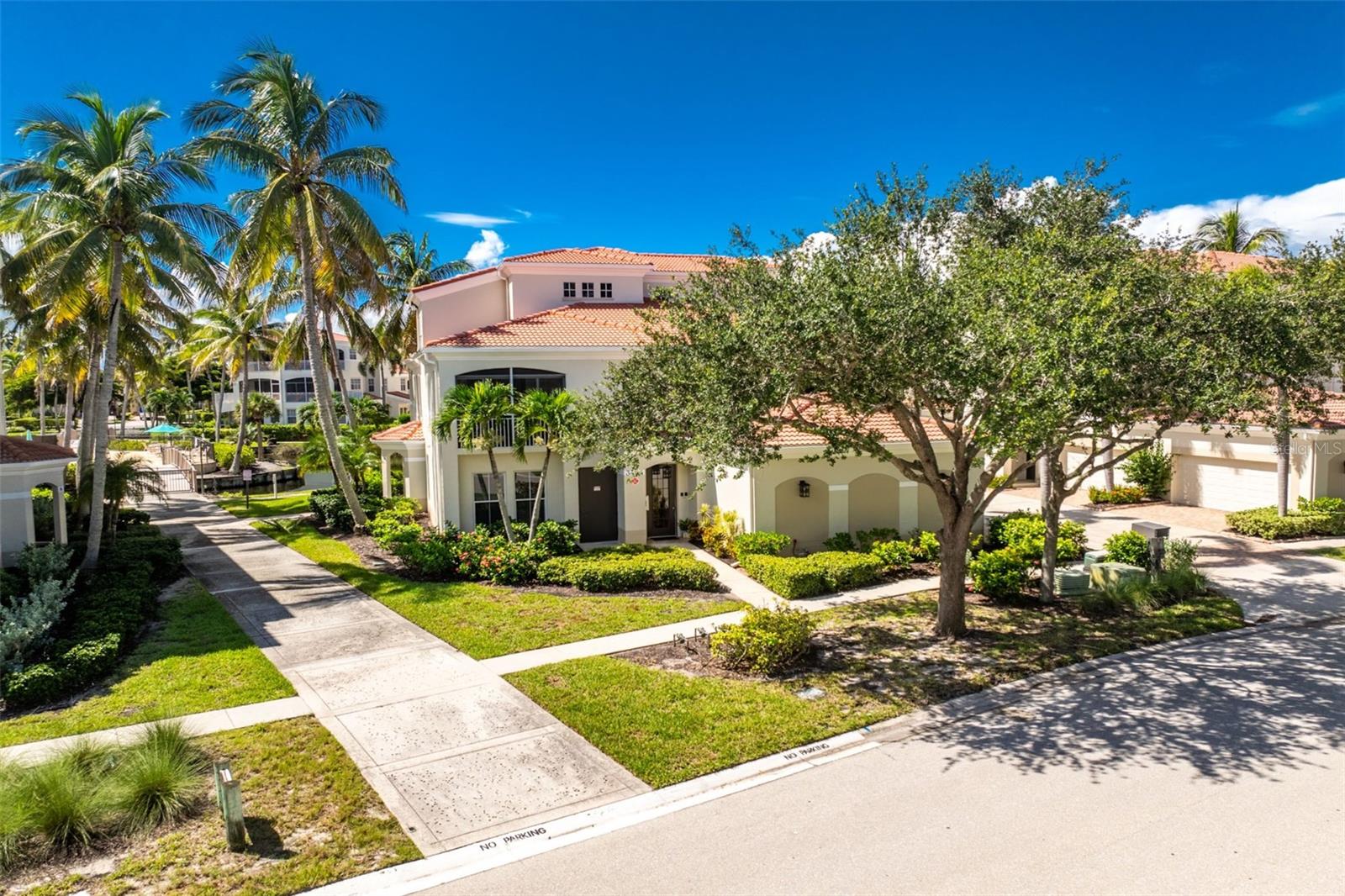 3444 SUNSET KEY CIRCLE 102