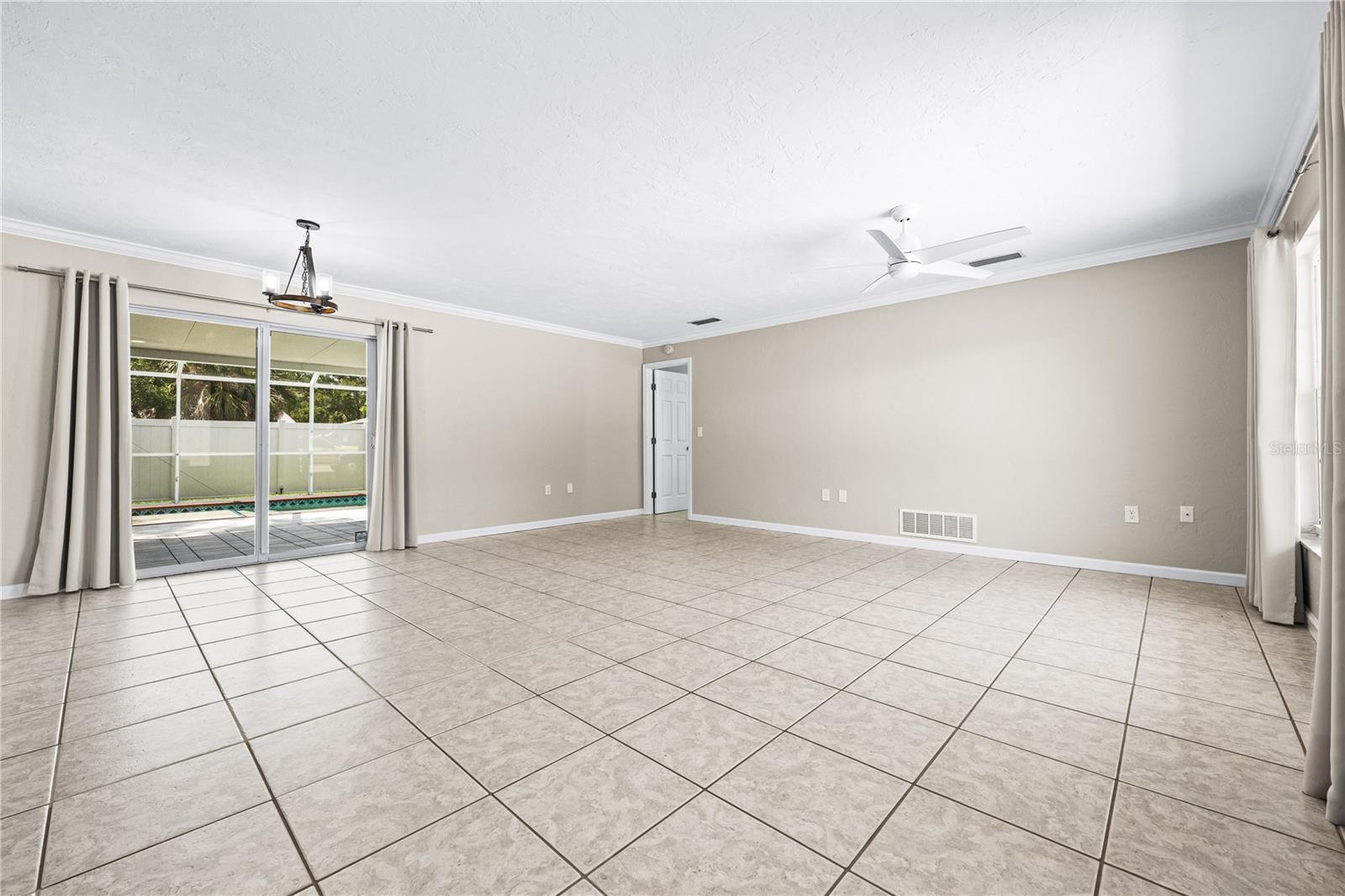 4425 PARNELL DRIVE